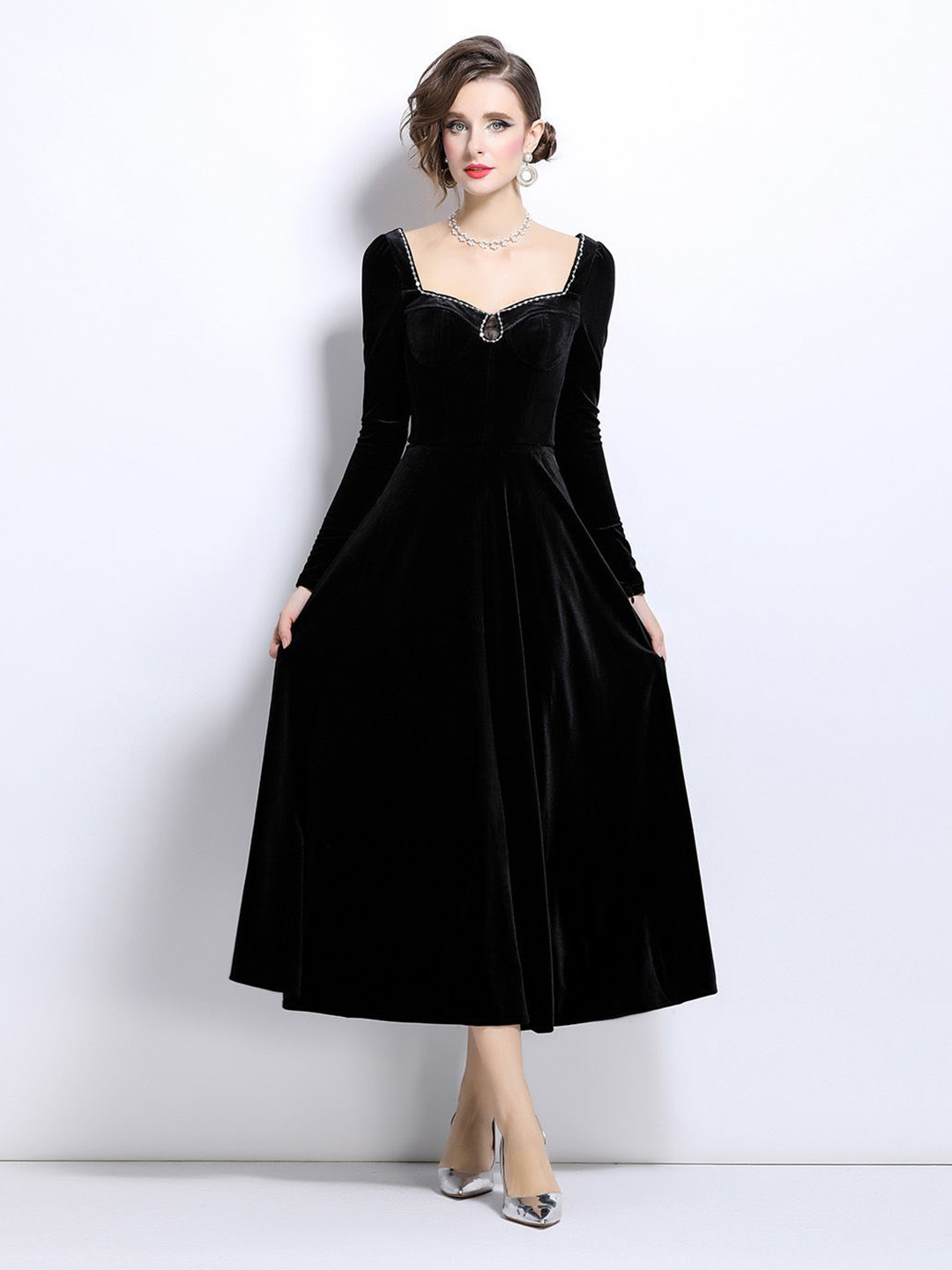 

JC Collection Sweetheart Neck Fit & Flare Midi Dress, Black