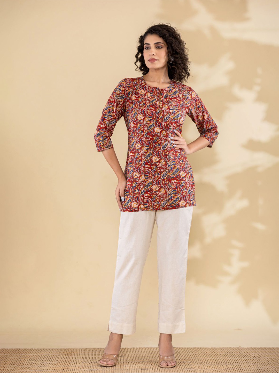 

Do Dhaage Women Printed Pure Cotton Kurti, Red