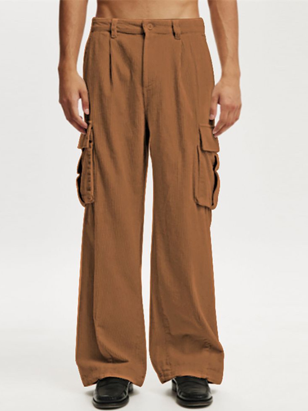 

StyleCast x Revolte Men Mid-Rise Cargos, Coffee brown