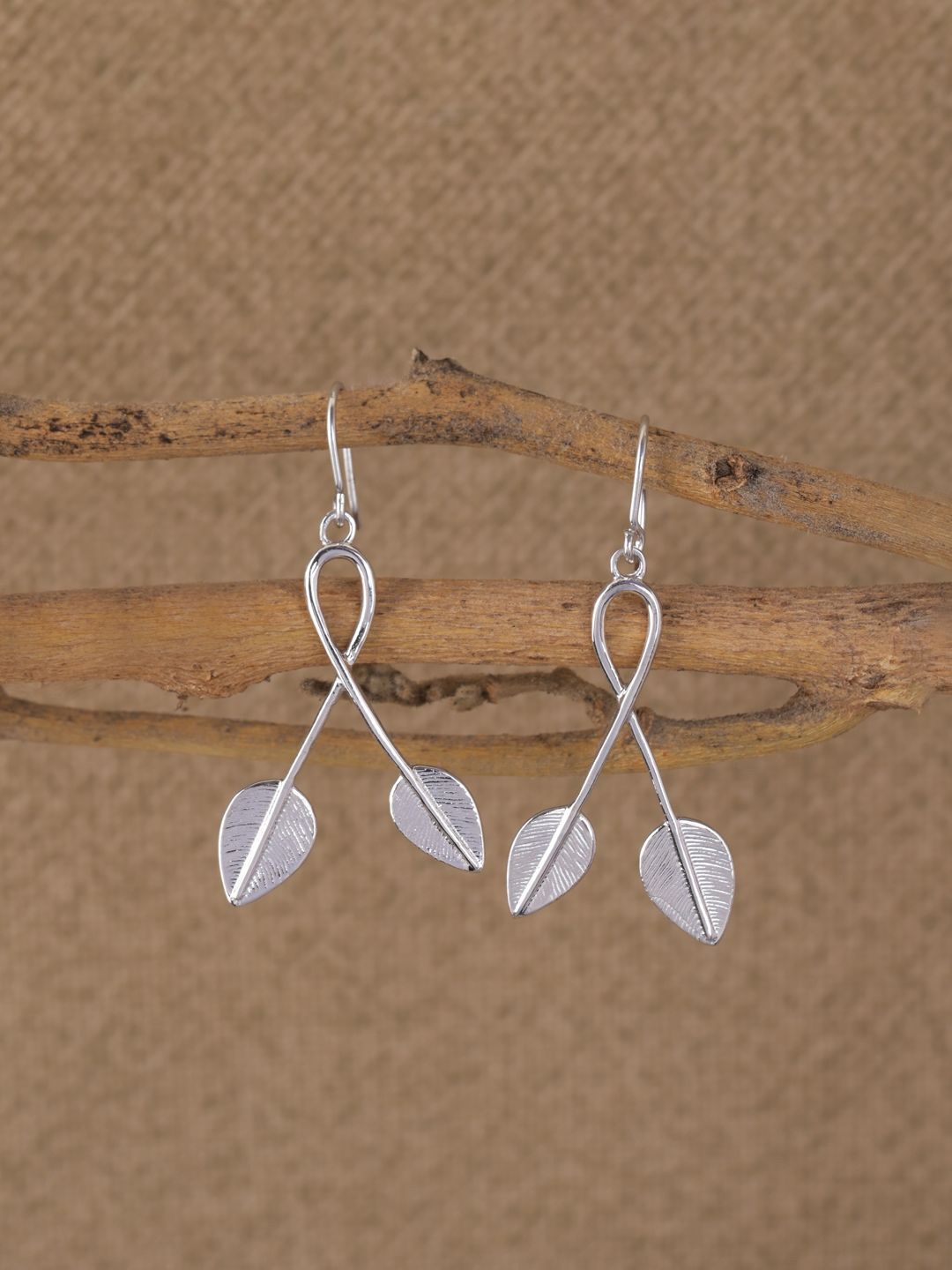 

Clara 925 Sterling Silver Rhodium-Plated Leaf Shaped Drop Earrings