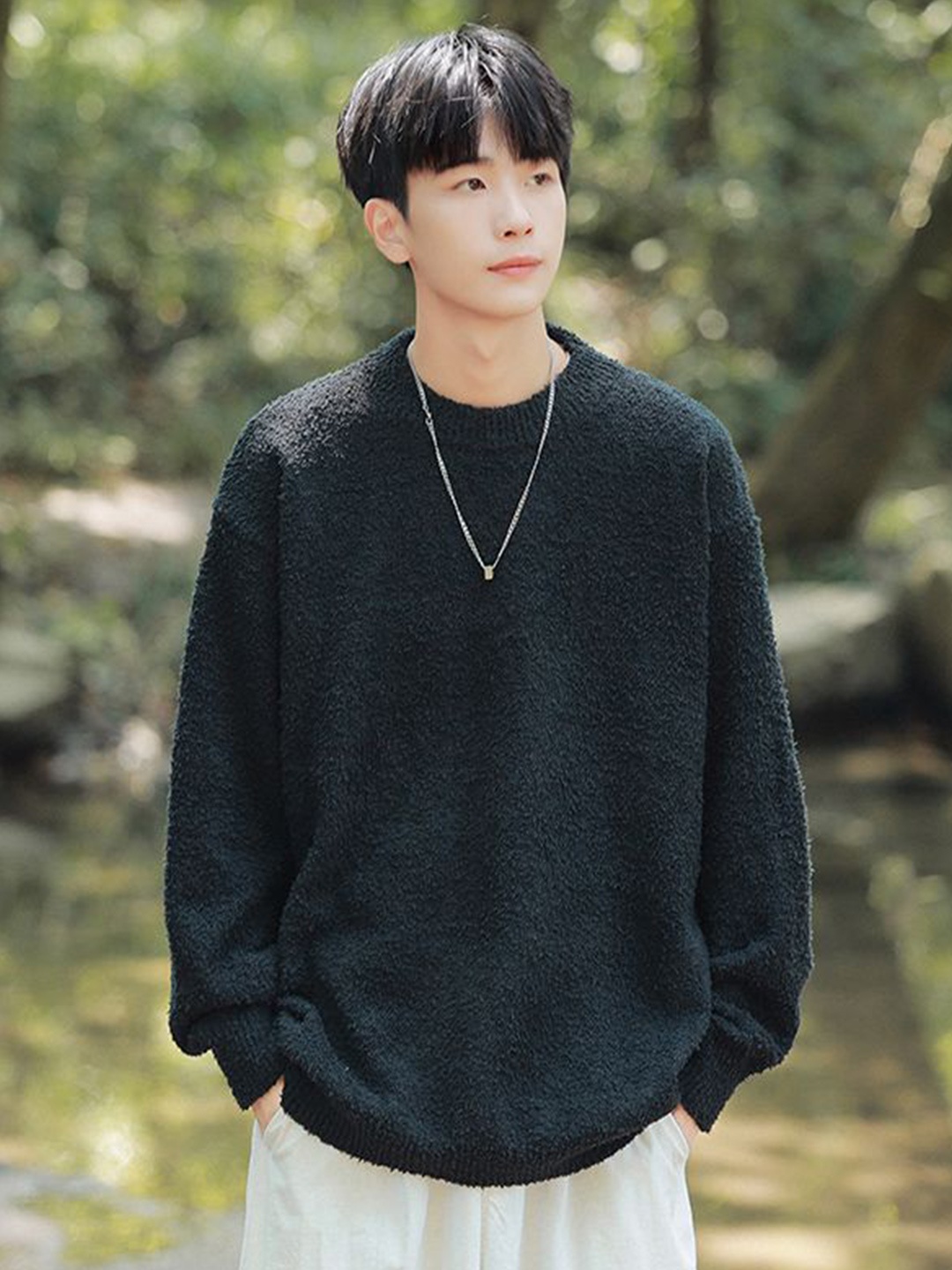 

StyleCast x Revolte Men Boucle Longline Pullover, Black