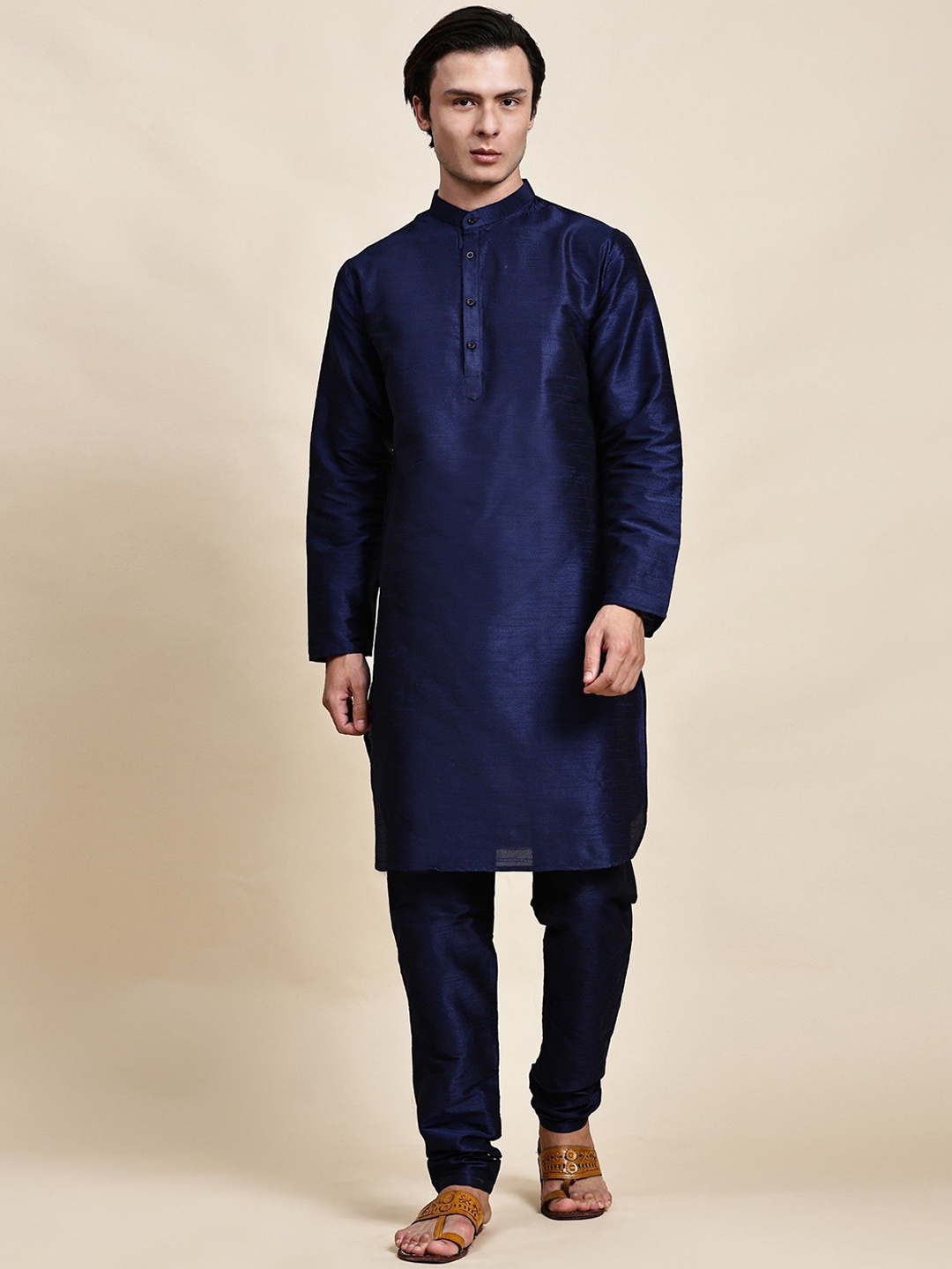 

SKAVIJ Mandarin Collar Indigo Straight Kurta with Churidar, Navy blue