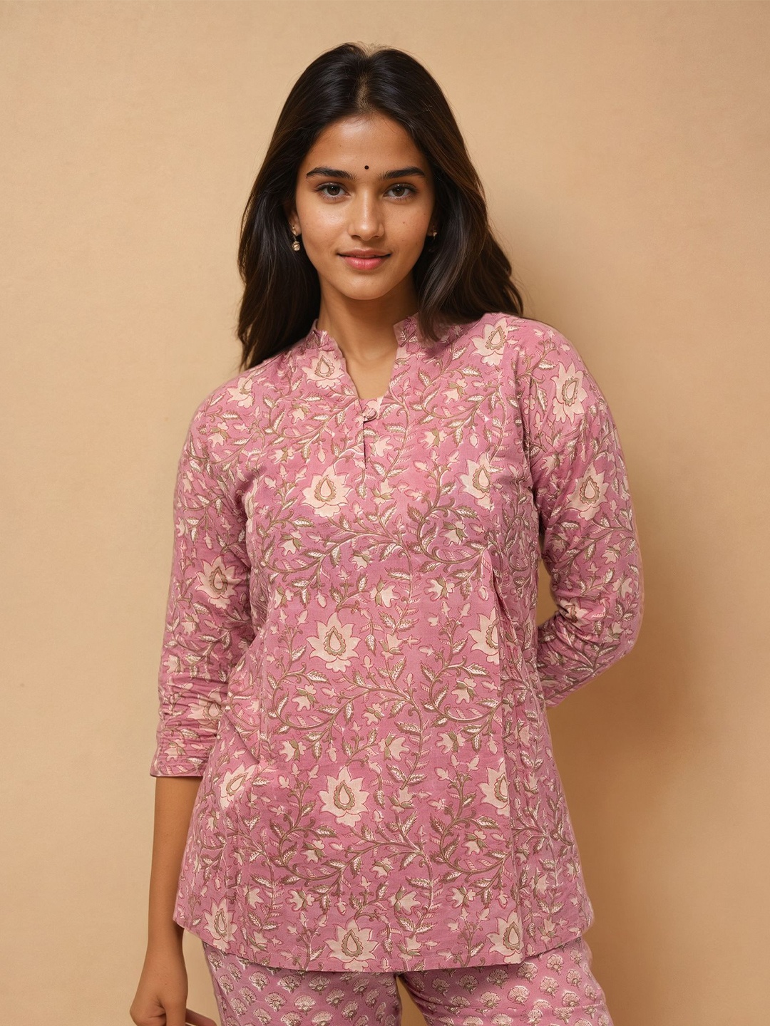 

SPARROW Floral Printed Mandarin Collar Pleated Kurti, Rose