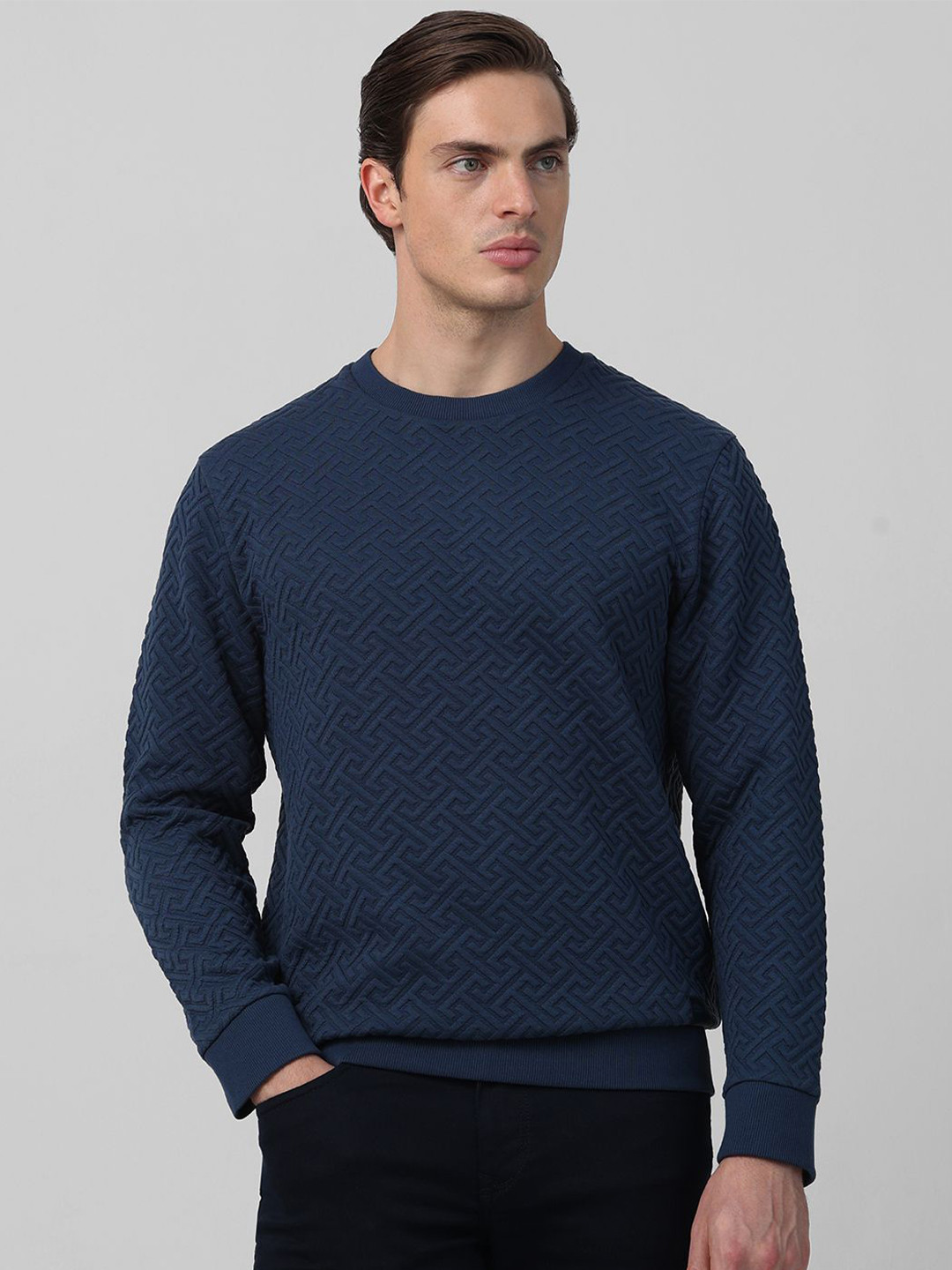 

Mufti Men Printed Long Sleeves Sweatshirt, Navy blue
