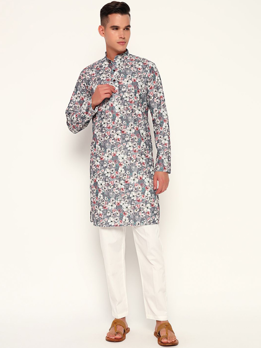 

ZARI Floral Printed Thread Work Jacquard Weave Mandarin Collar Cotton Straight Kurta, Grey