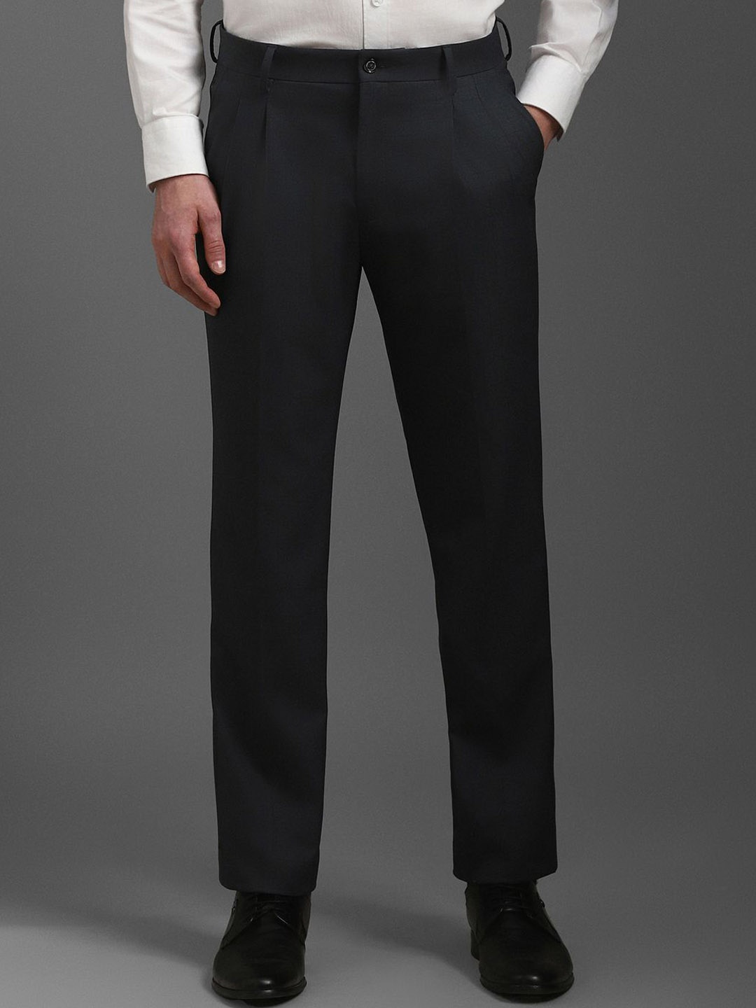 

Louis Philippe Men Mid-Rise Pleated Formal Trousers, Charcoal