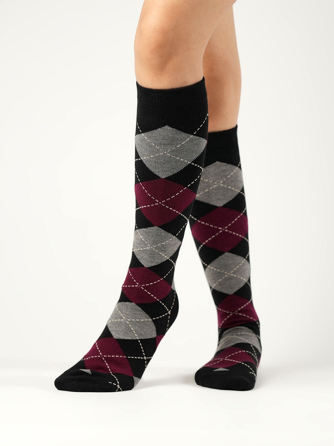 

Theater Women Patterned Calf Length Socks, Black
