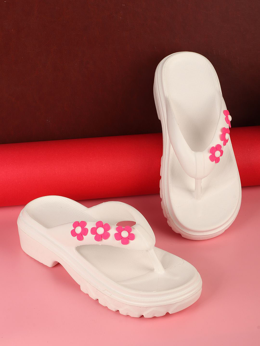 

DressBerry PU Platform Sandals, White