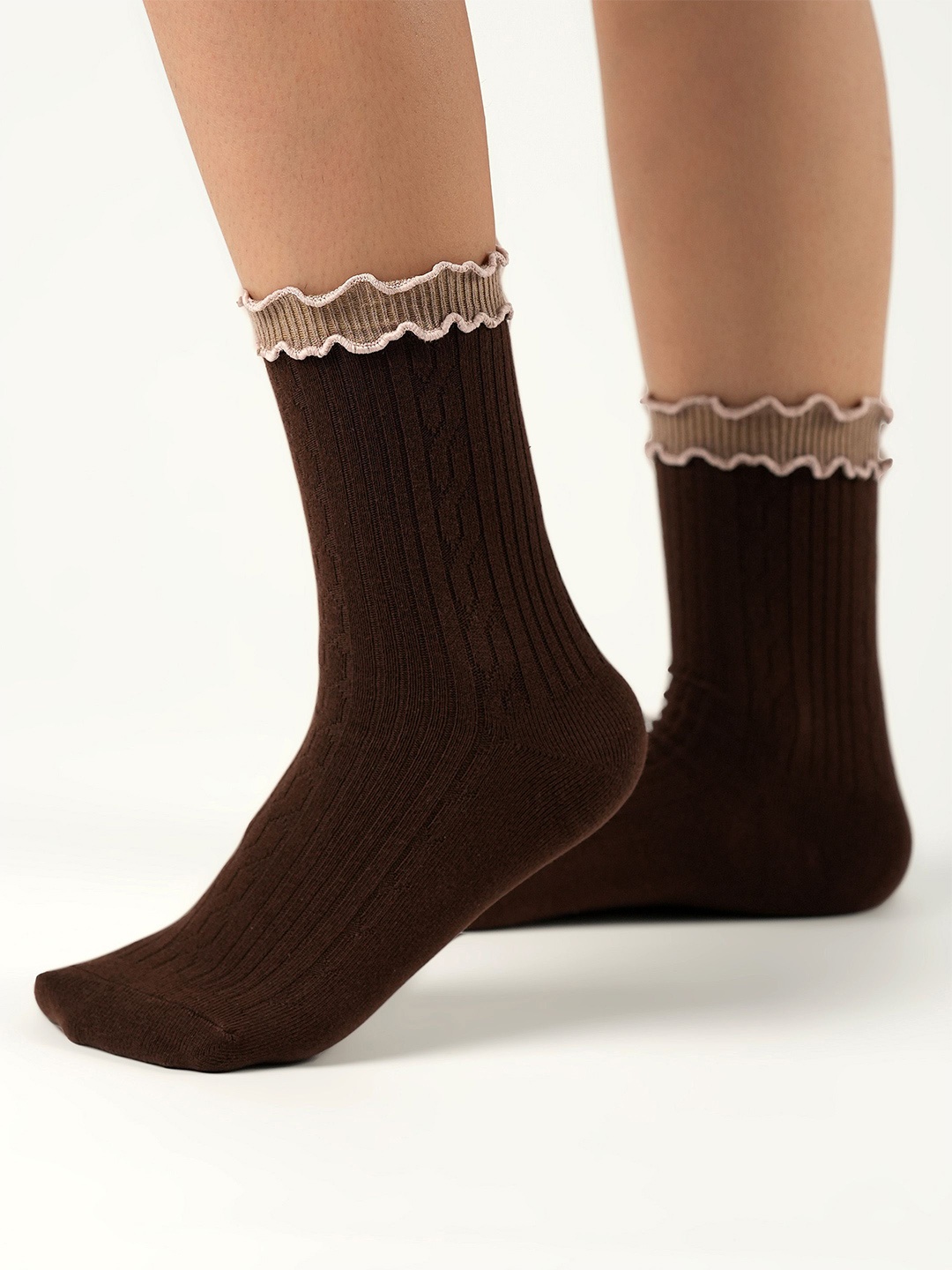 

Theater Women Patterned Cotton Calf-Length Socks, Brown