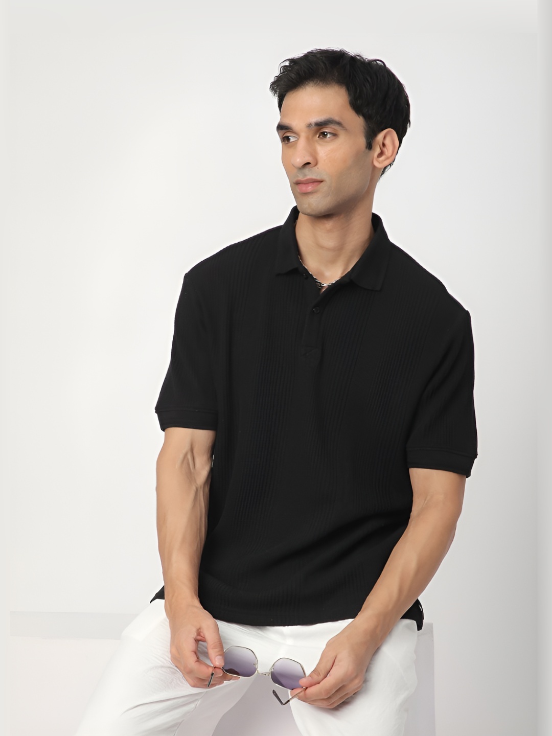 

R&B Men Polo Collar Self-Design T-shirt, Black