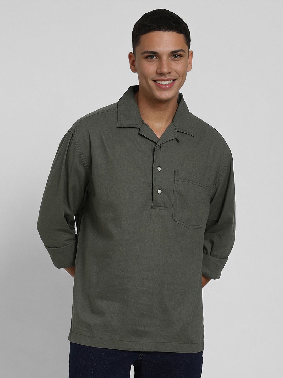 

AMERICAN EAGLE OUTFITTERS Men Classic Long Sleeve Casual Shirt, Green