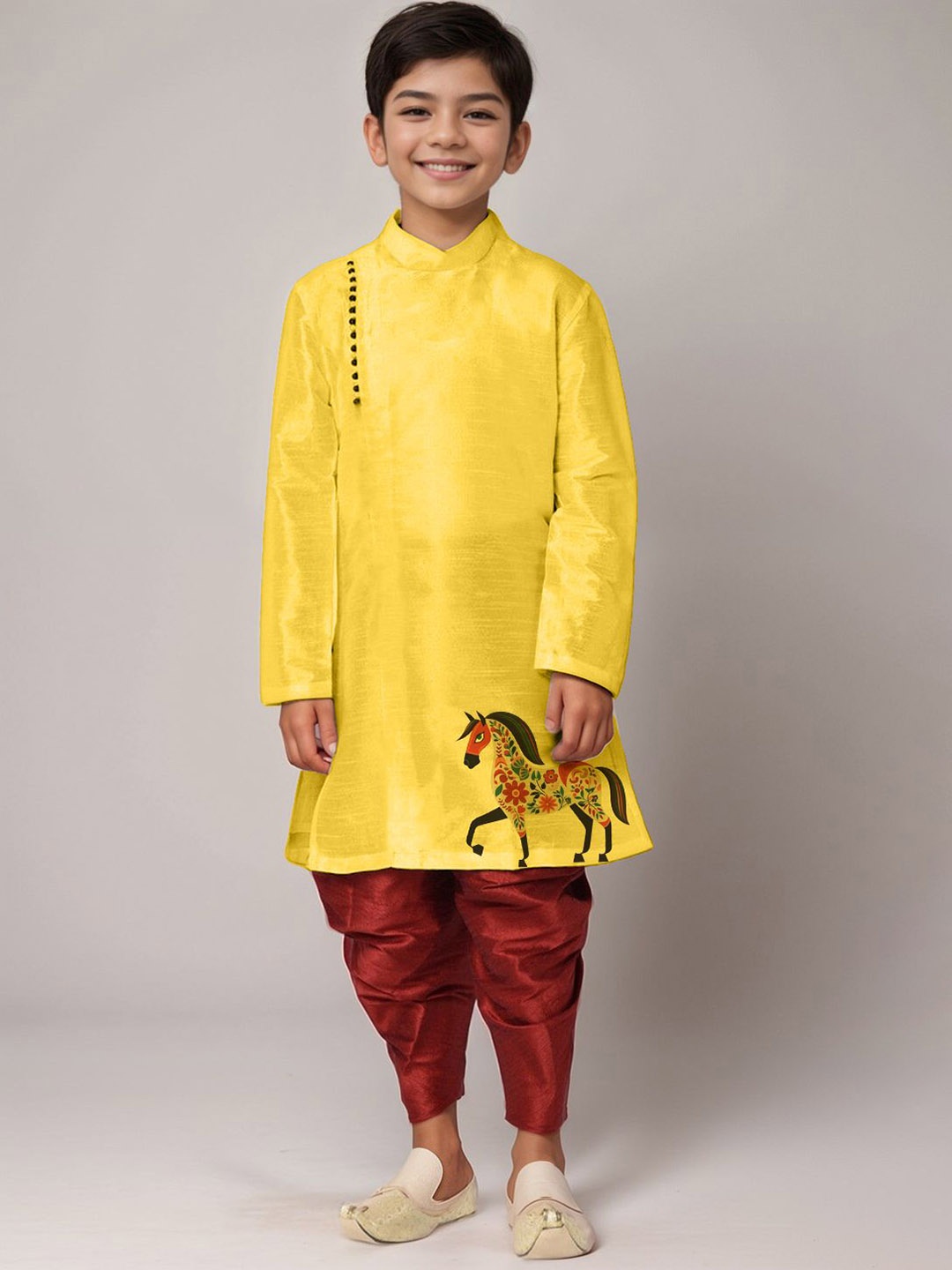 

DEVOILER Boys Animal Printed Mandarin Collar Straight Kurta, Yellow