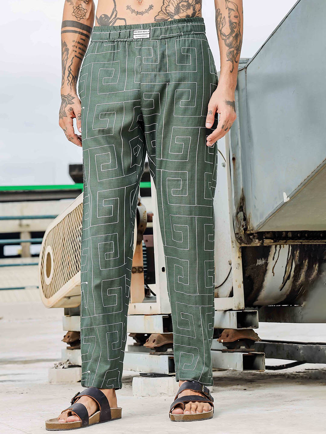 

House of Koala Unisex Printed Mid-Rise Trousers, Olive