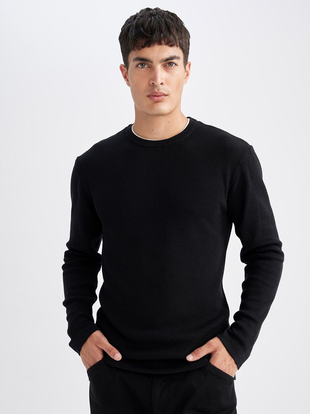 

DeFacto Men Ribbed Long Sleeves Round Neck Casual Pullover, Black