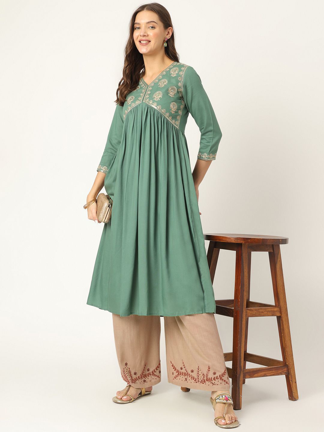 

Ashlee Floral Embroidered V- Neck A-Line Kurta, Green