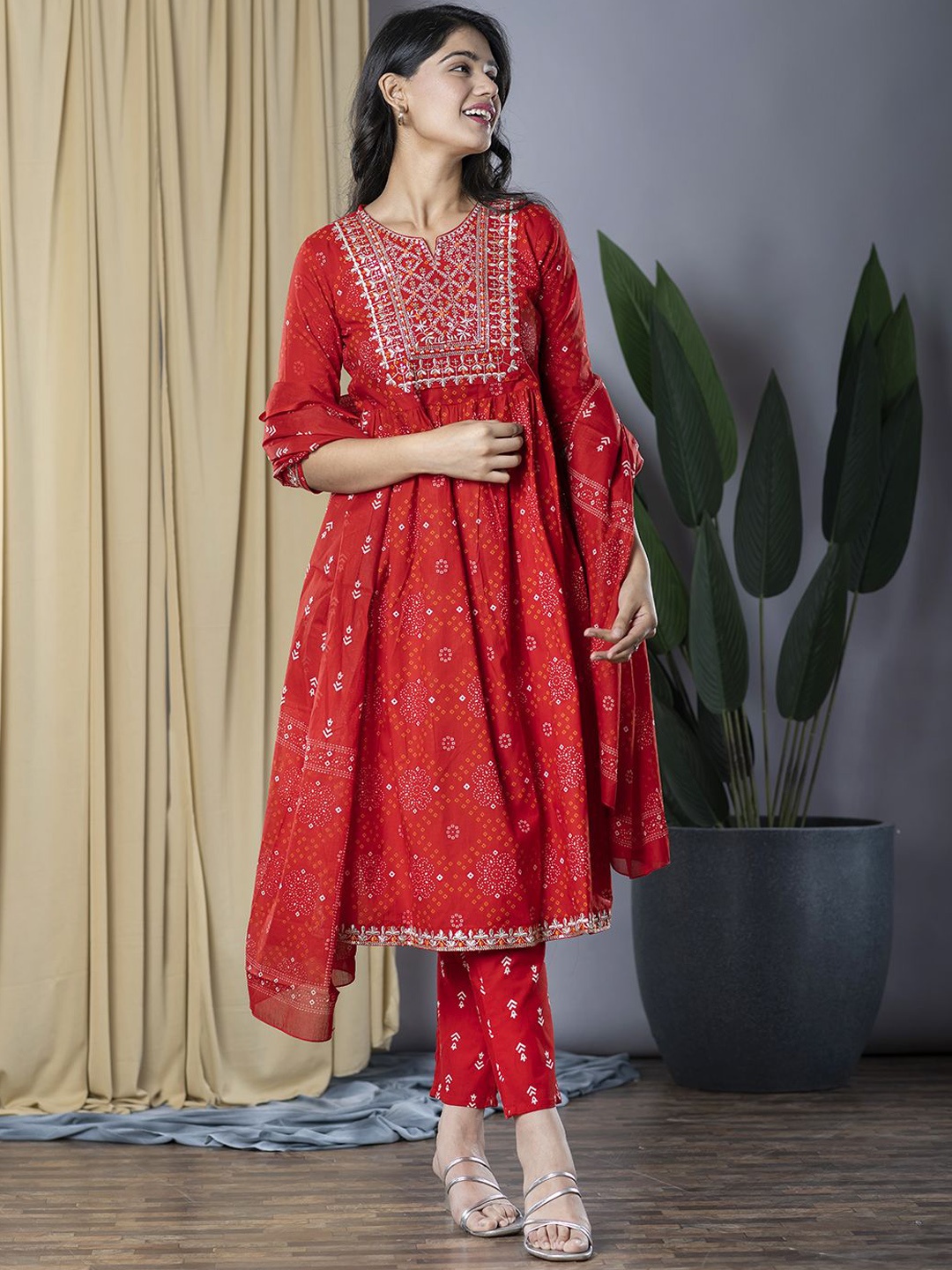 

KALINI Bandhani Printed Thread Work Pure Cotton Kurta With Trousers & Dupatta, Red