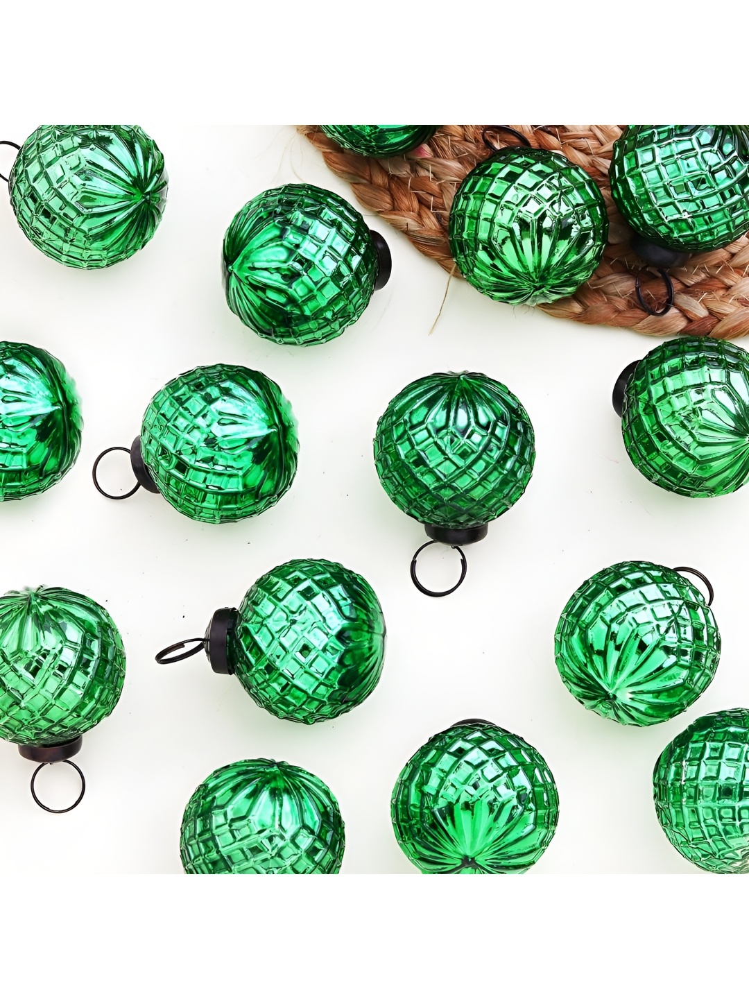 

Indianshelf 12-Pcs Green Glossy Glass Christmas Tree Decoration