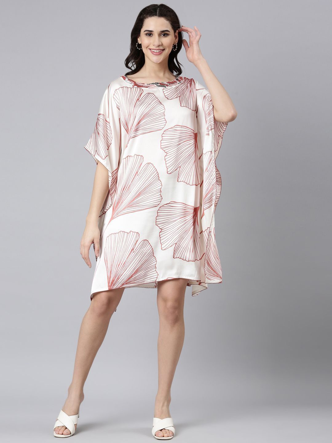 

Zolo Label Round Neck Printed Kaftan Dress, White