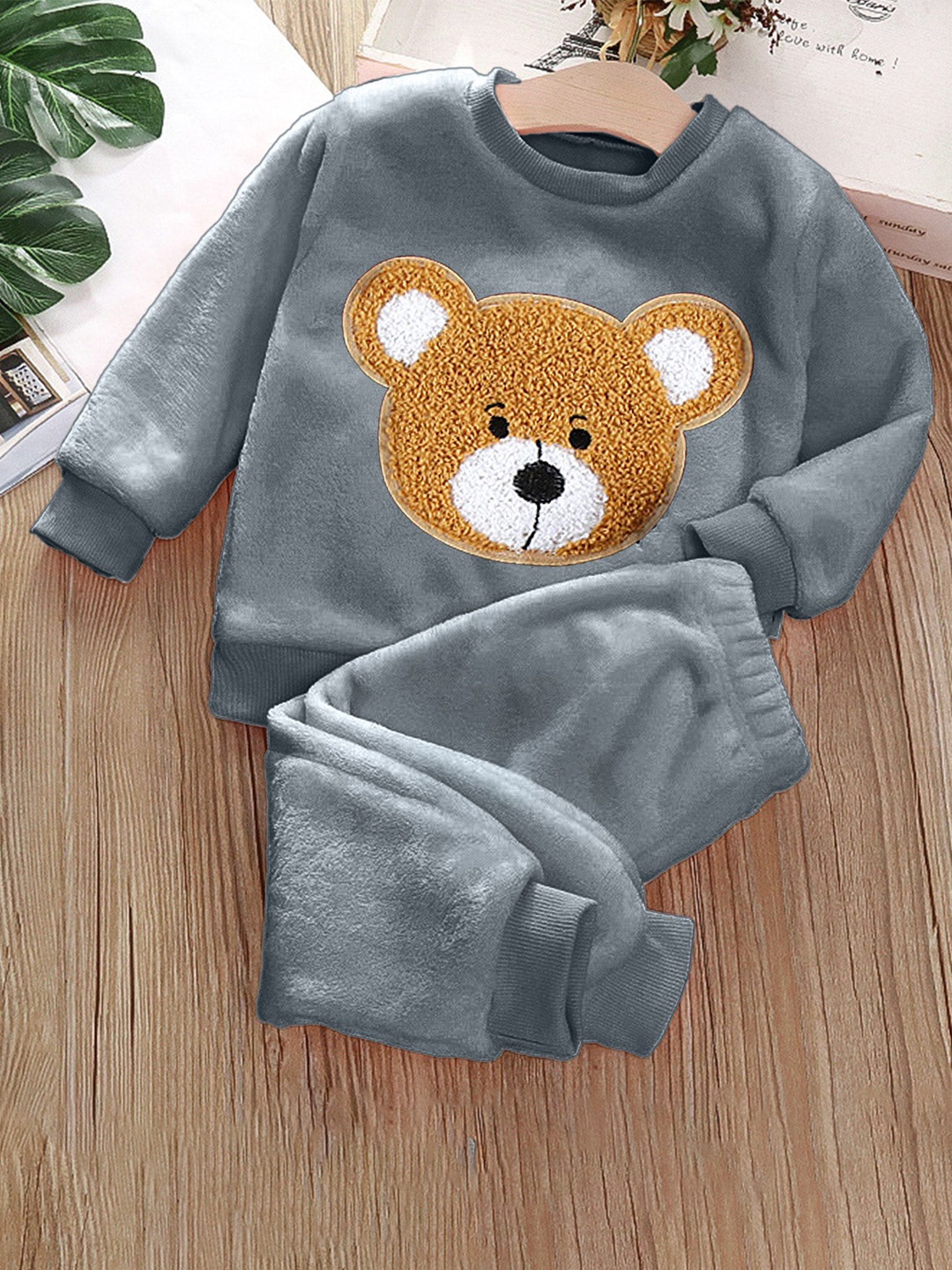 

Babymoon Unisex Kids Self Design Round Neck Long Sleeves Sweatshirt With Jogger, Grey