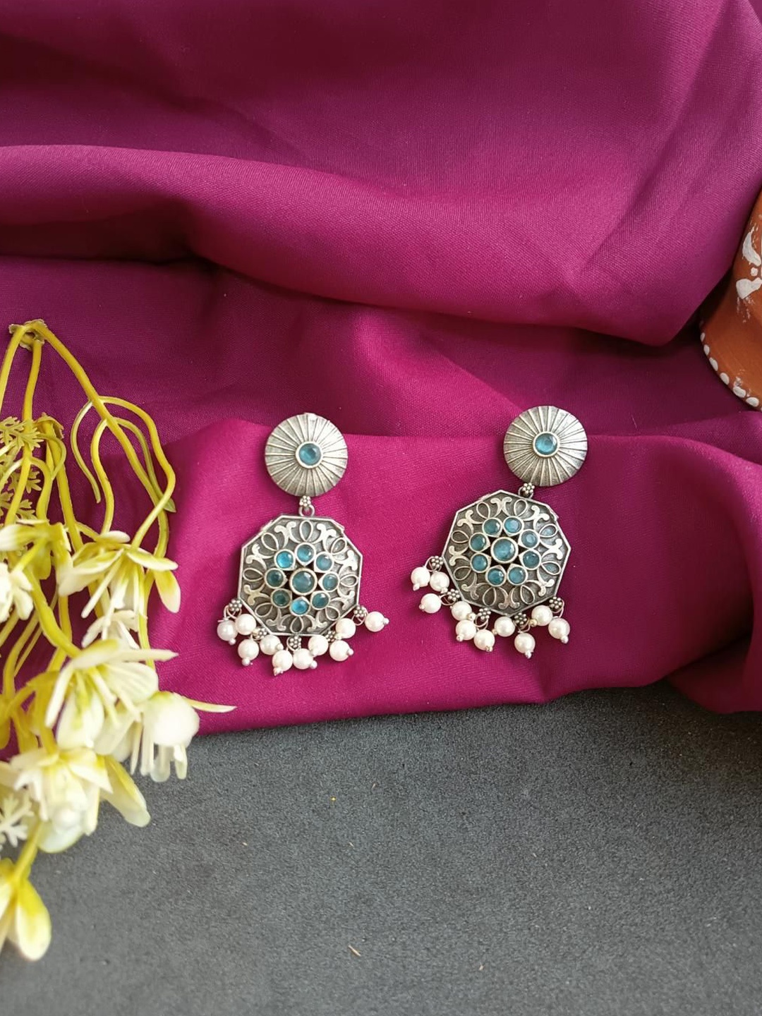 

Efulgenz Silver-Plated Contemporary Drop Earrings