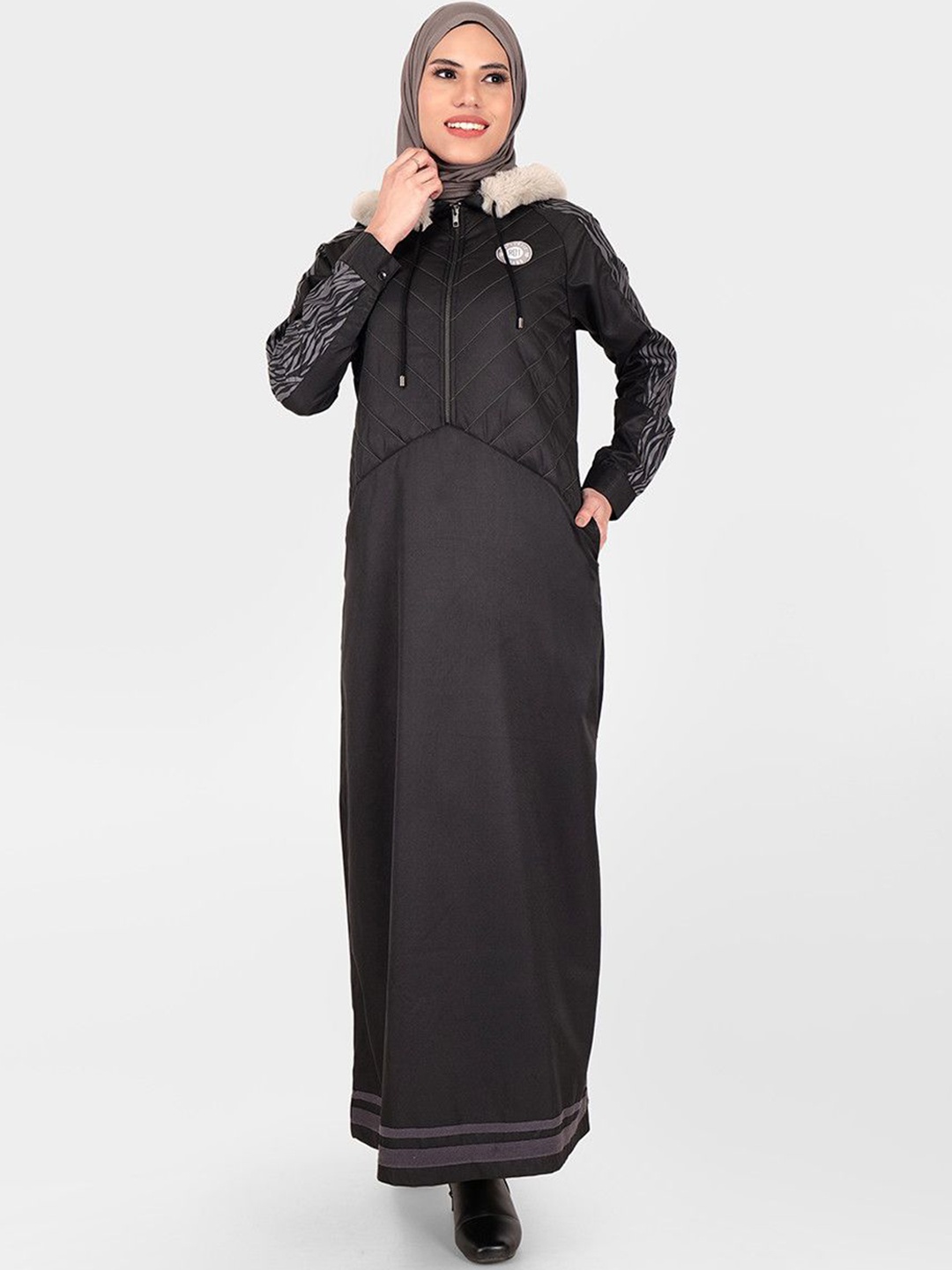 

IDH London Women Solid Hooded Winter Jilbab, Black