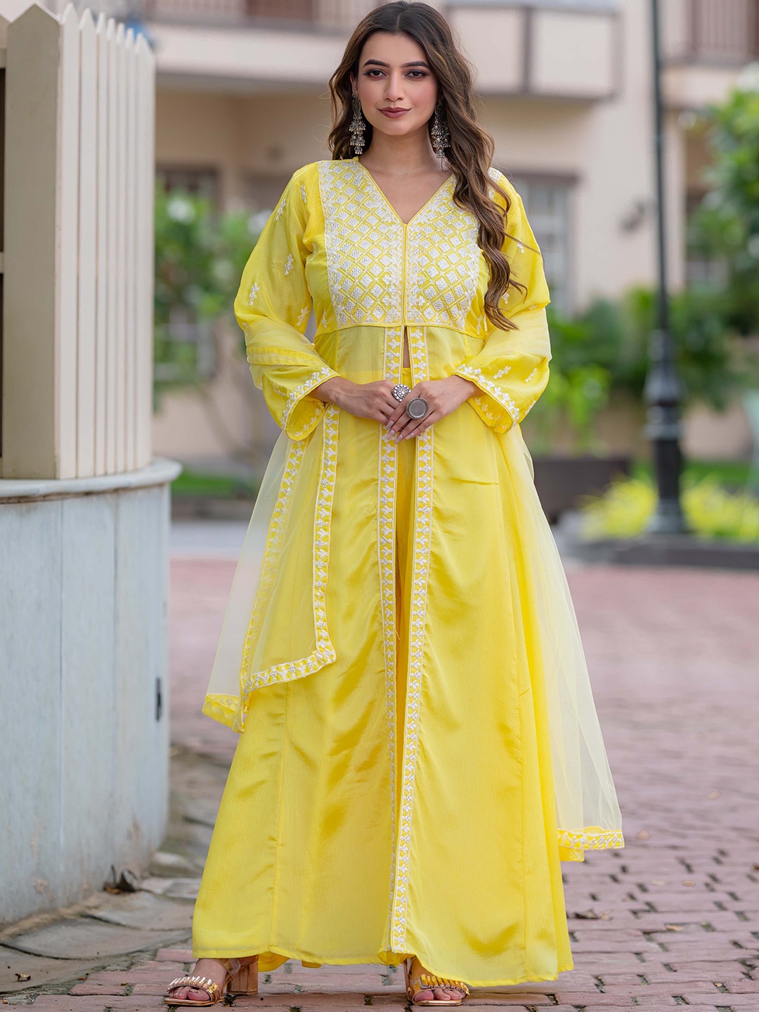 

KALINI Women Ethnic Motifs Yoke Design High Slit Thread Work Kurta with Palazzos & With Dupatta, Yellow