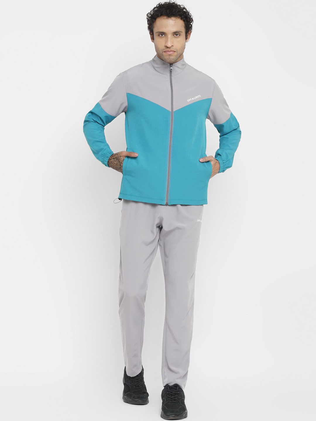 

OFF LIMITS Men Colourblocked Tracksuits, Grey