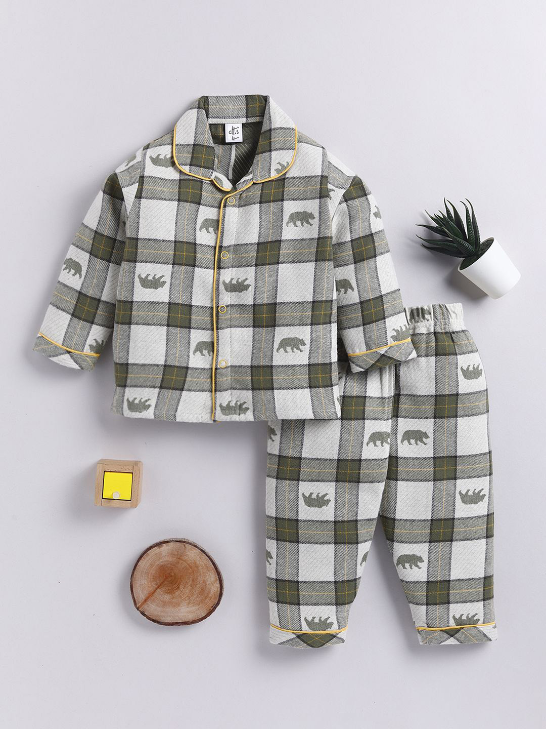 

Clt.s Unisex Kids Printed Checked Night suit, Green