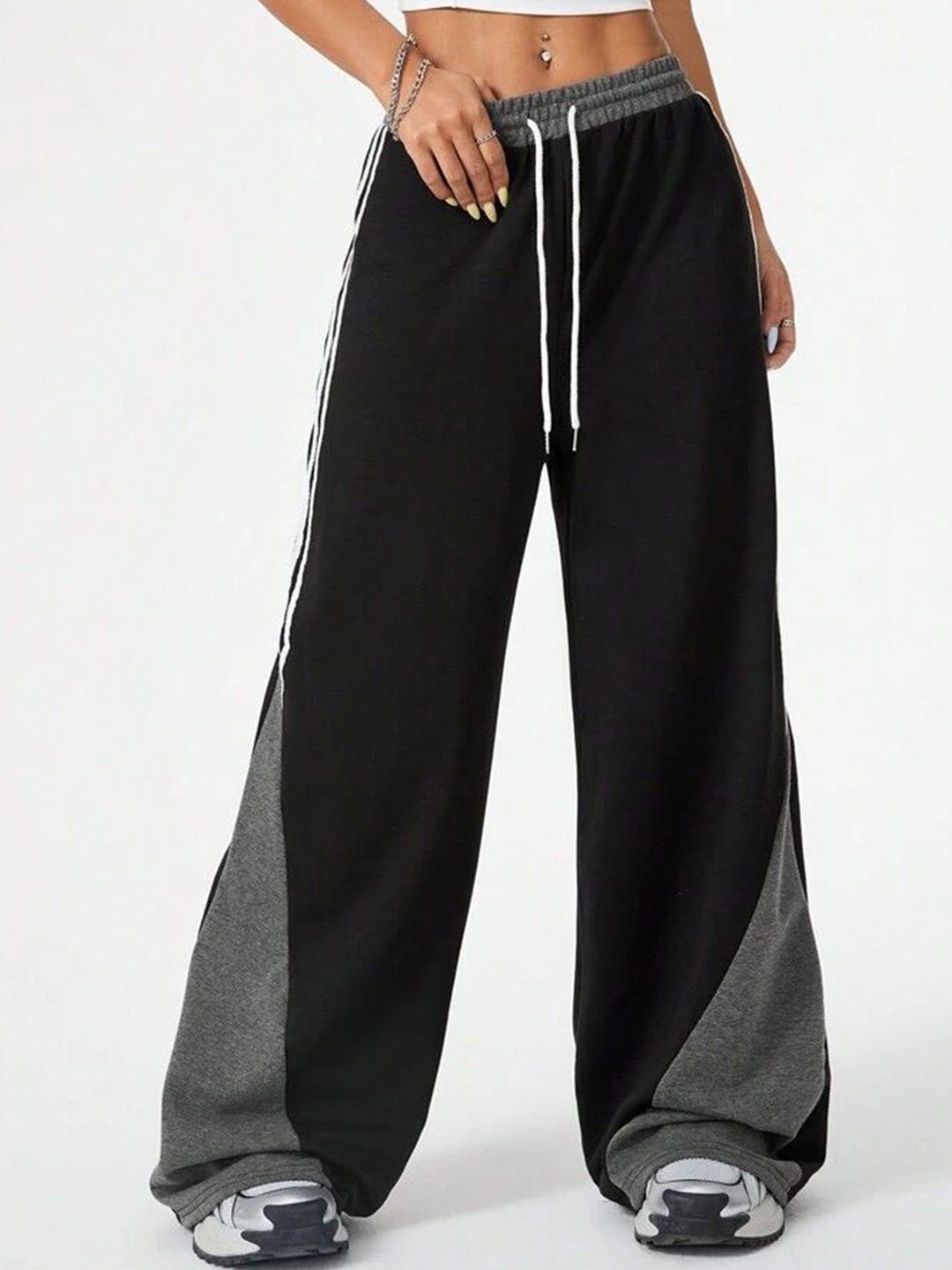 

TABADTOD Women Relaxed Loose Fit Trousers, Black