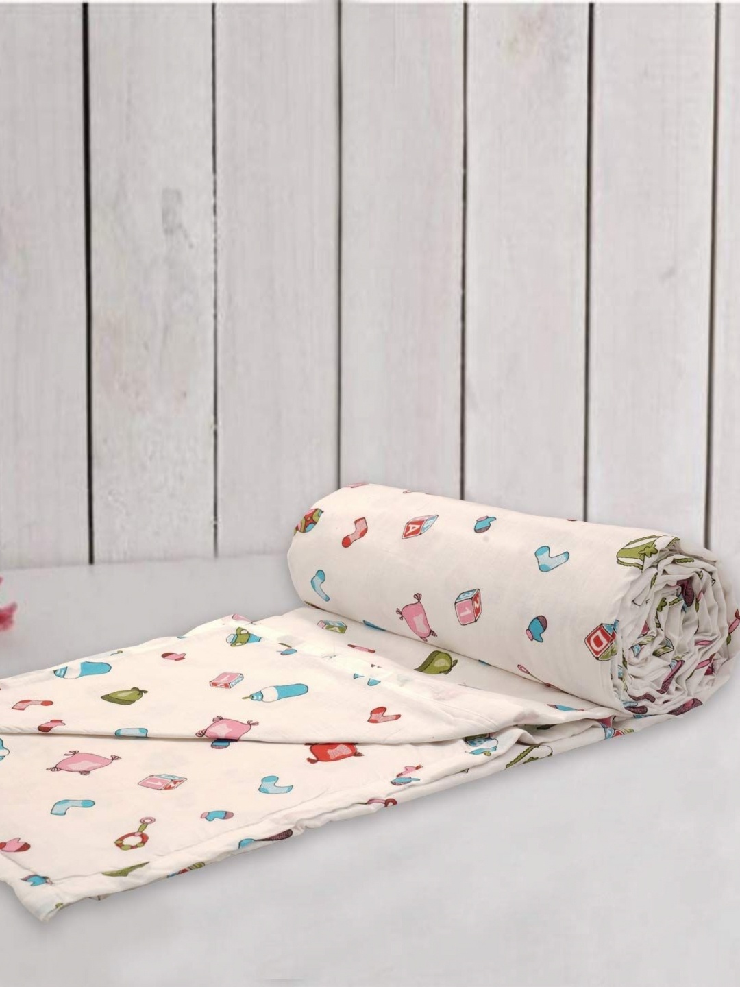 

Trance Home Linen Cream-Coloured & Red Geometric 150 GSM Double Bed Dohar