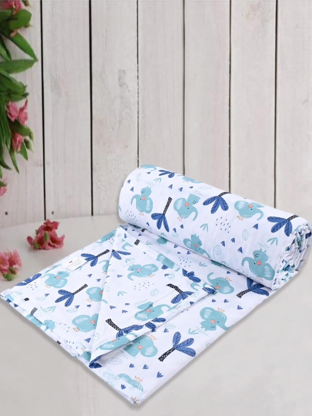 

Trance Home Linen Blue & White Floral 150 GSM Single Bed Dohar