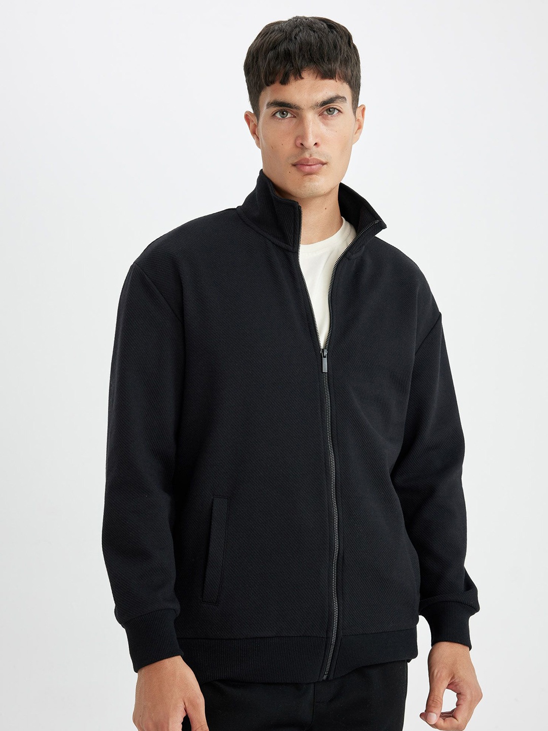 

DeFacto Men Henley Neck Long Sleeves Front-Open Sweaters, Black
