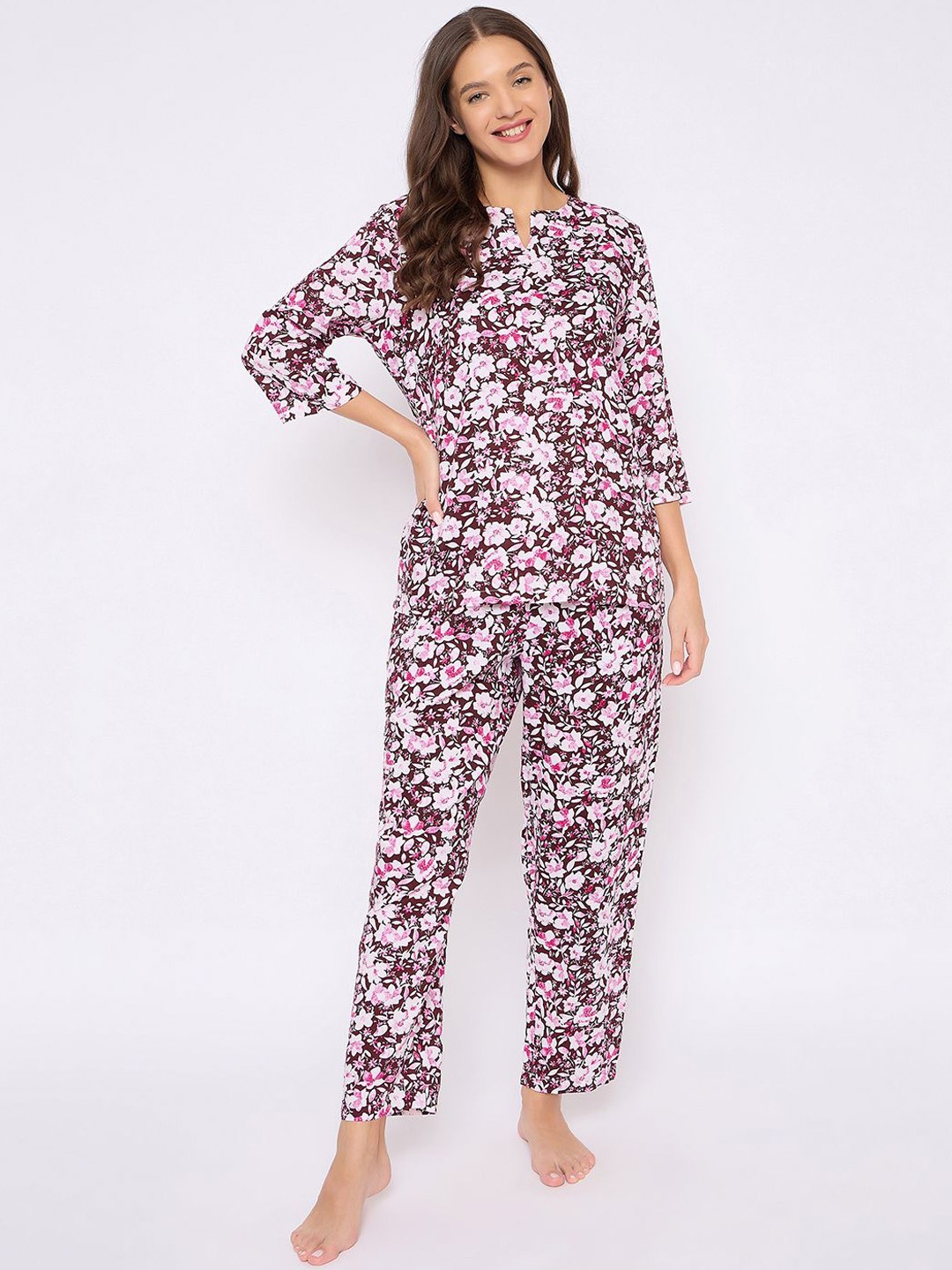 

Clovia Women Round Neck Floral Print Night Suit, Purple