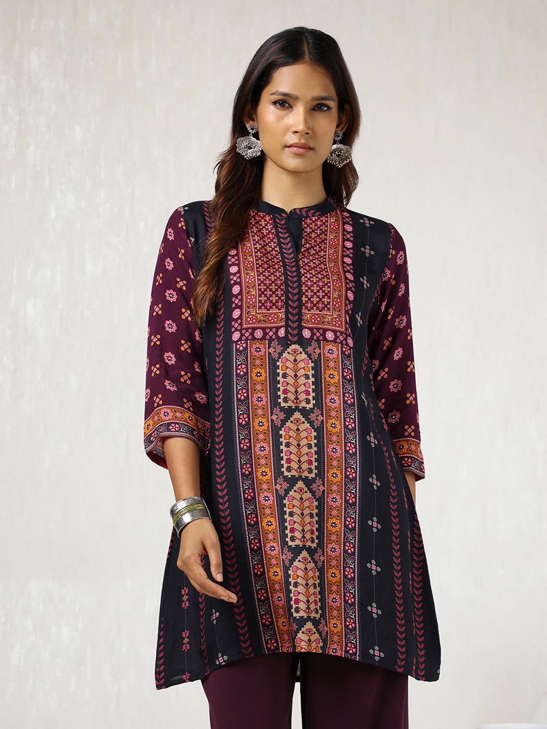 

Soch Womem Mandarin Collar Ethnic Printed Tunic, Black