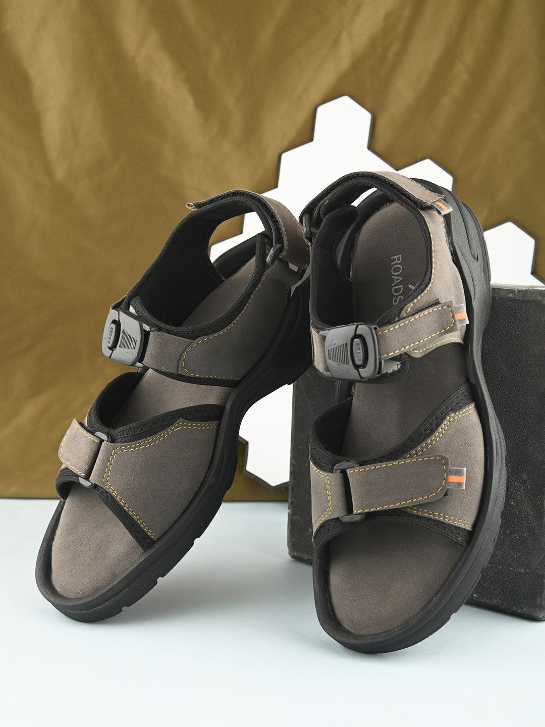 

The Roadster Lifestyle Co Men Adjustable Strap Sports Sandals, Grey