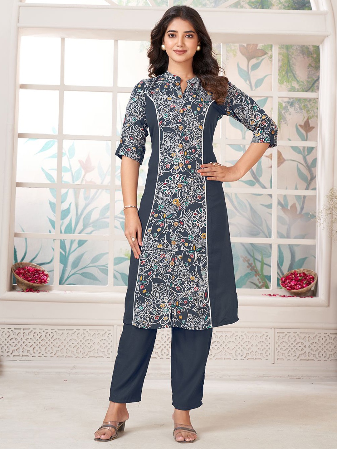 

KALINI Ethnic Motifs Printed Straight Kurta With Palazzos, Grey