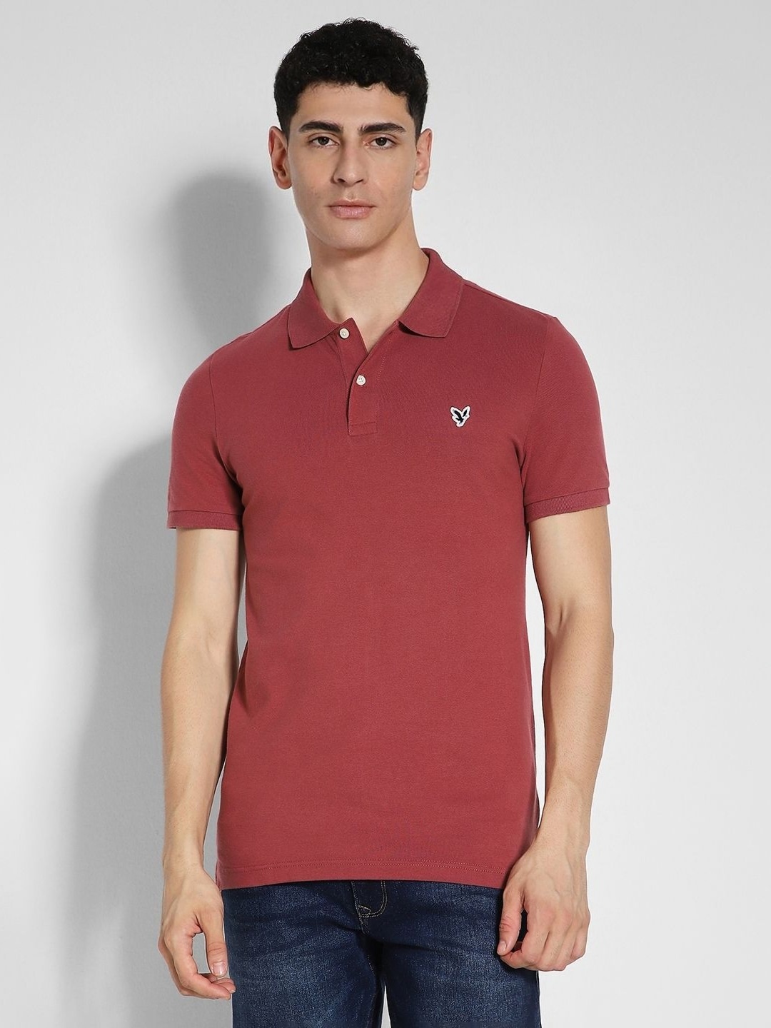 

AMERICAN EAGLE OUTFITTERS Men Slim Fit Polo Collar T-shirt, Red