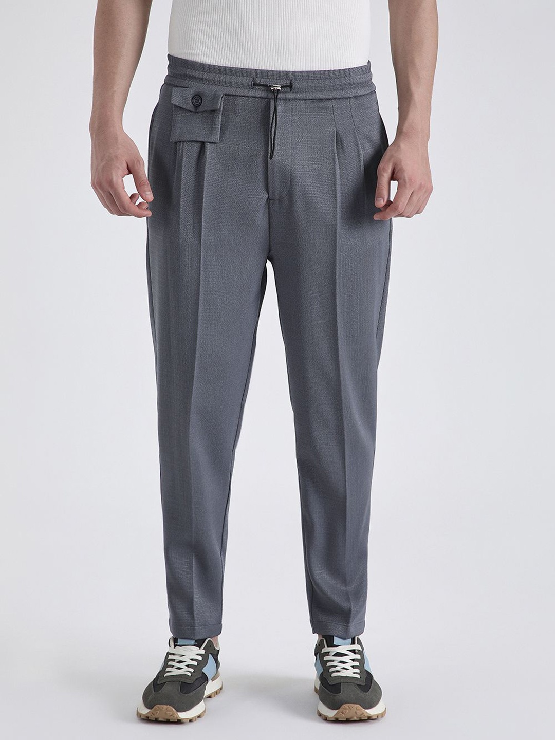 

Banana Club Men Relaxed Pleated Korean Trousers, Grey