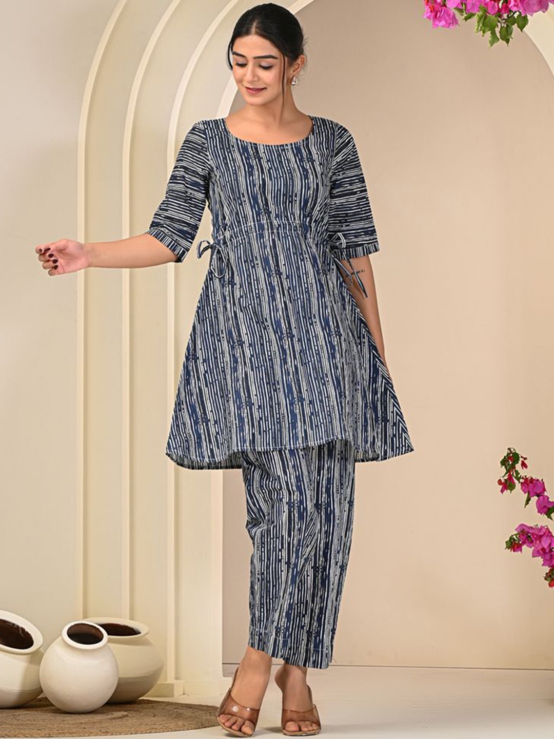 

Indi INSIDE Striped Round Neck Short Sleeves Pure Cotton Top & Trouser, Blue