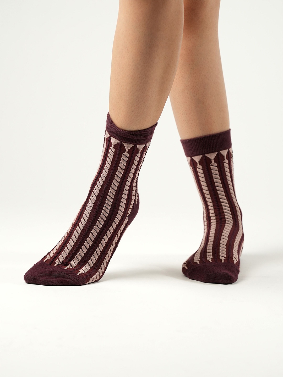 

Theater Women Patterned Above Ankle-Length Socks, Maroon