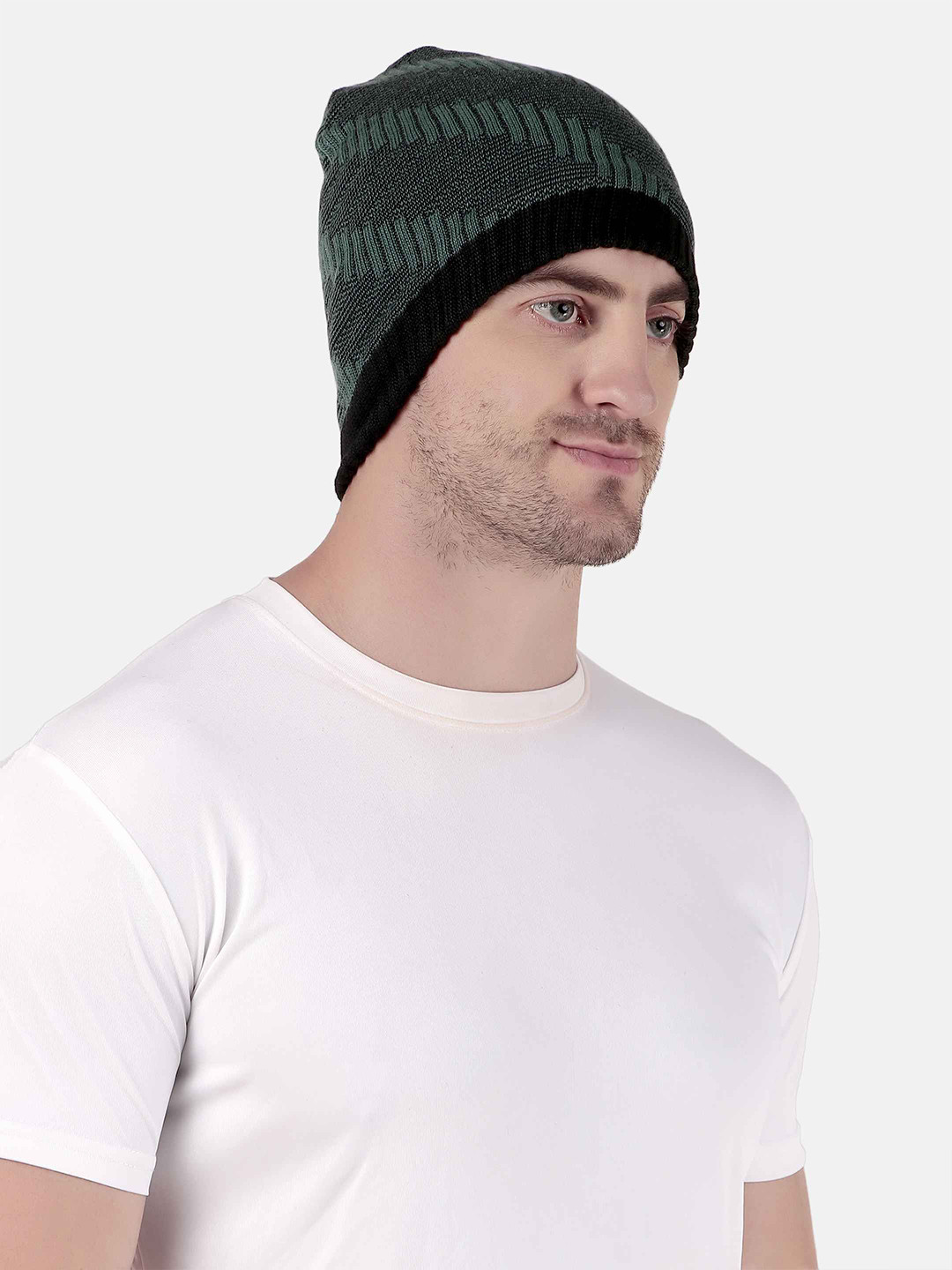 

WILD WEST Men Woollen Beanie, Green
