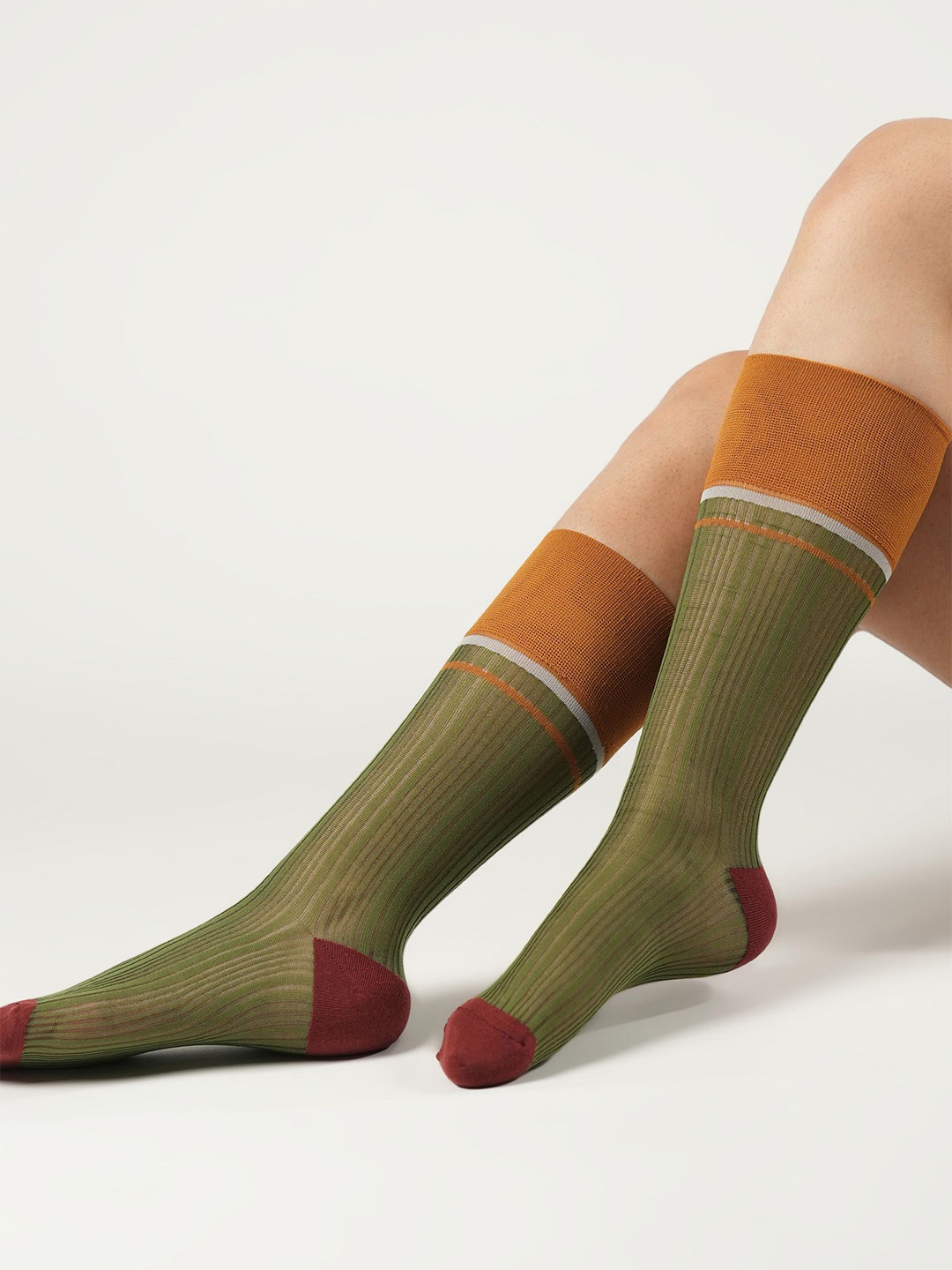 

Theater Women Colourblocked Calf Length Socks, Green