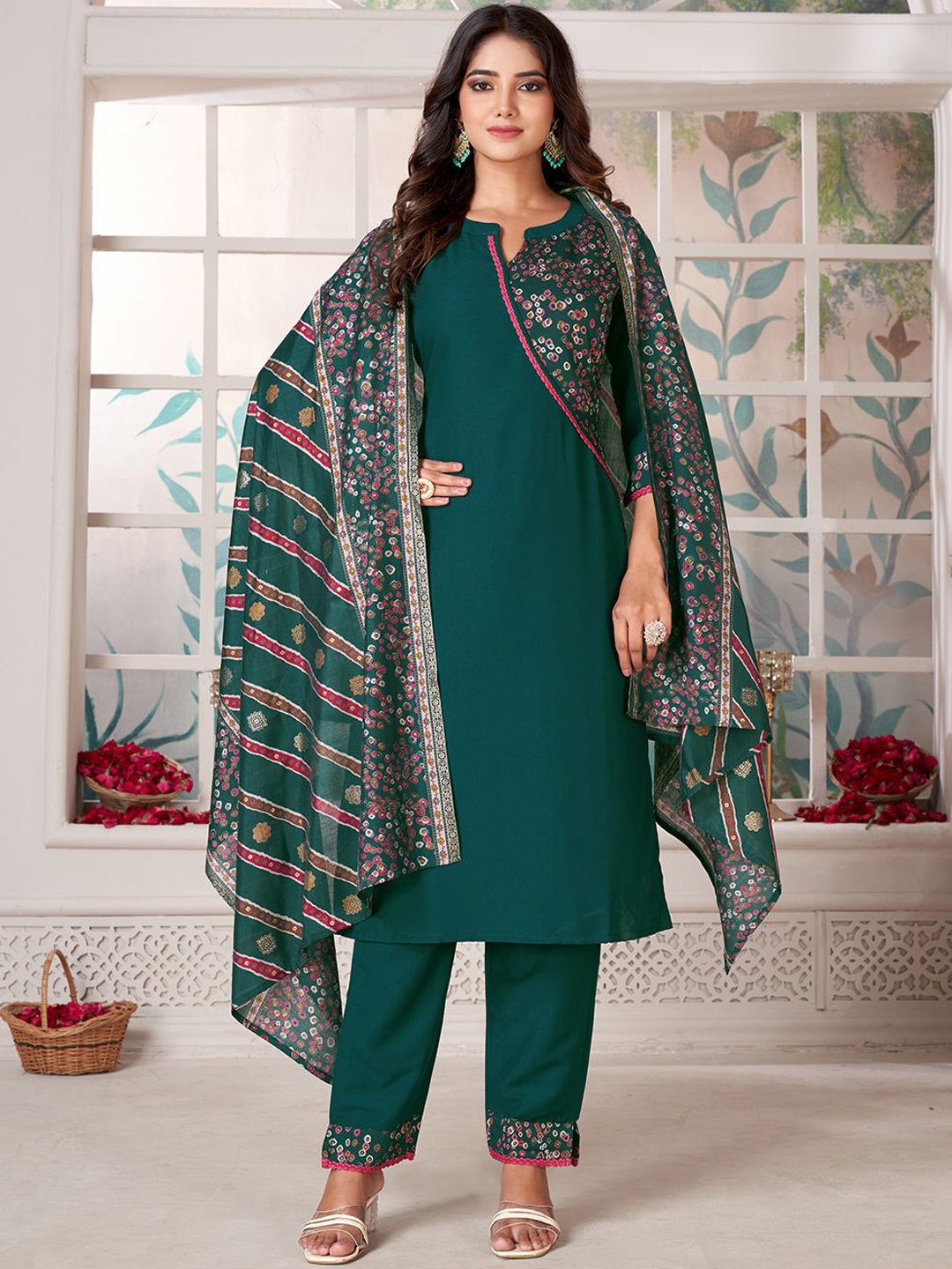 

KALINI Geometric Printed Kurta with Palazzos & Dupatta, Green