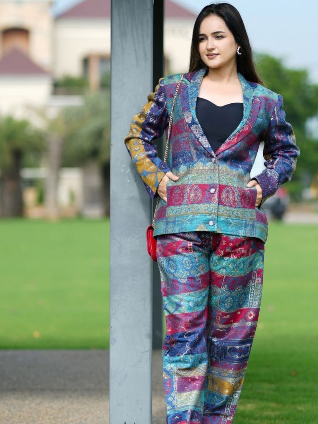 

HOUSE OF KIRNA'S WITH LOGO OF HOK Printed Blazer With Trousers, Teal