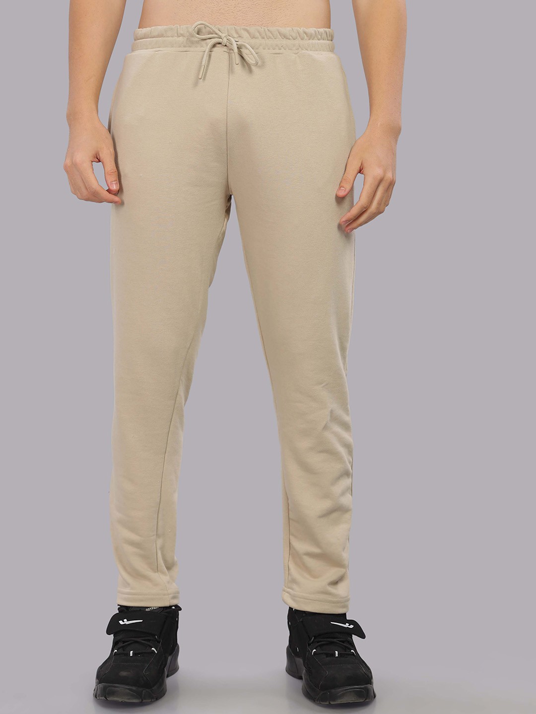 

TOMHIDDLE Men Relaxed Fit Dry Fit Cargo Track Pants, Beige