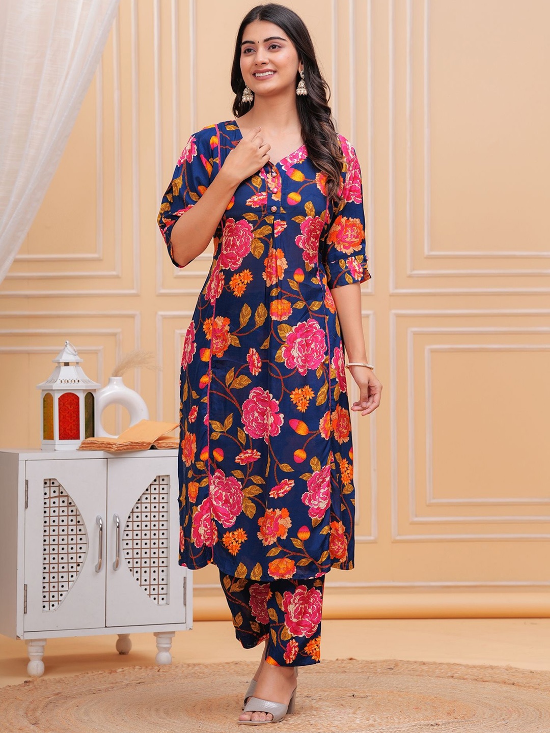 

KALINI Floral Printed Kurta with Trouser, Blue