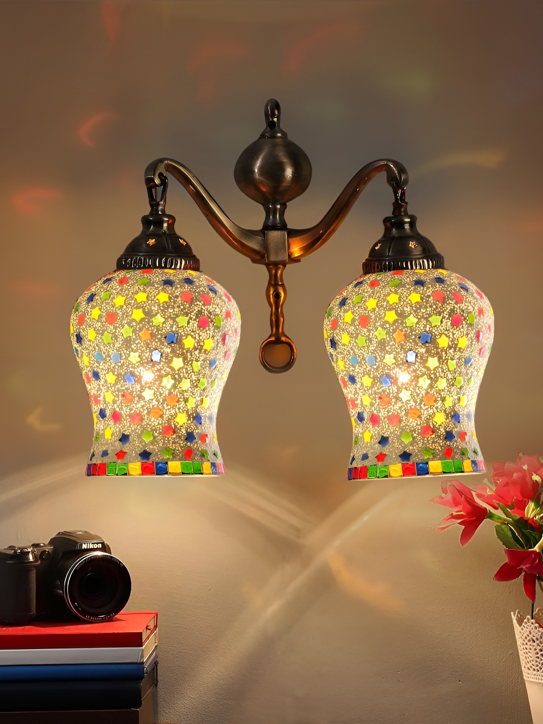 

Devansh Gold-Toned & White Textured Bell Shaped Mosaic Glass Contemporary Wall Lamp