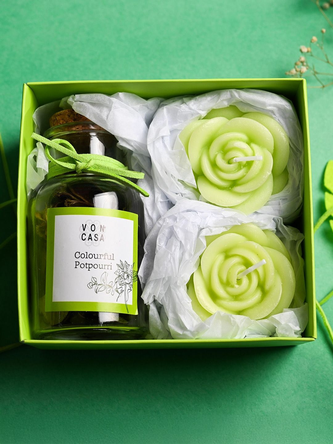

MARKET99 Green 3 Pieces Wax Candles