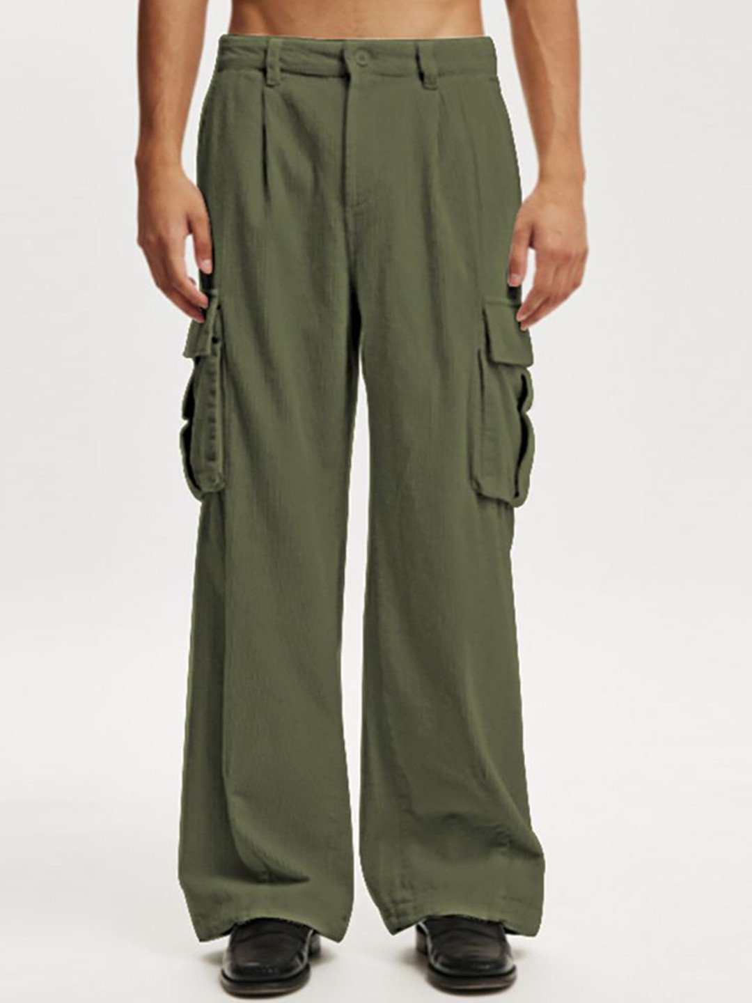 

StyleCast x Revolte Men Mid-Rise Cargos Trousers, Green
