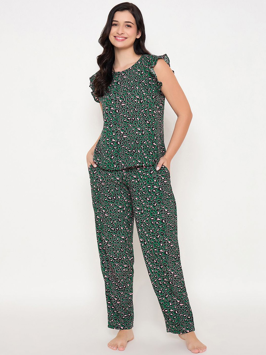 

Clovia Women Animal Printed Night suit, Green